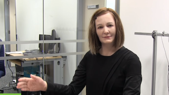 nadine_robot