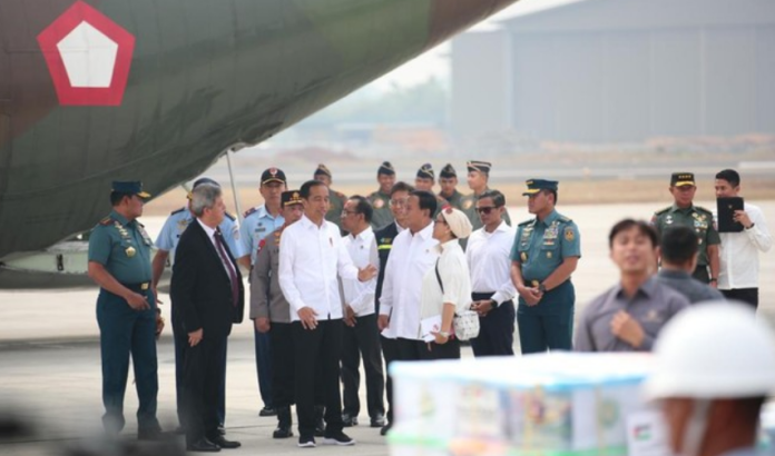 bantuan medis dan logistik